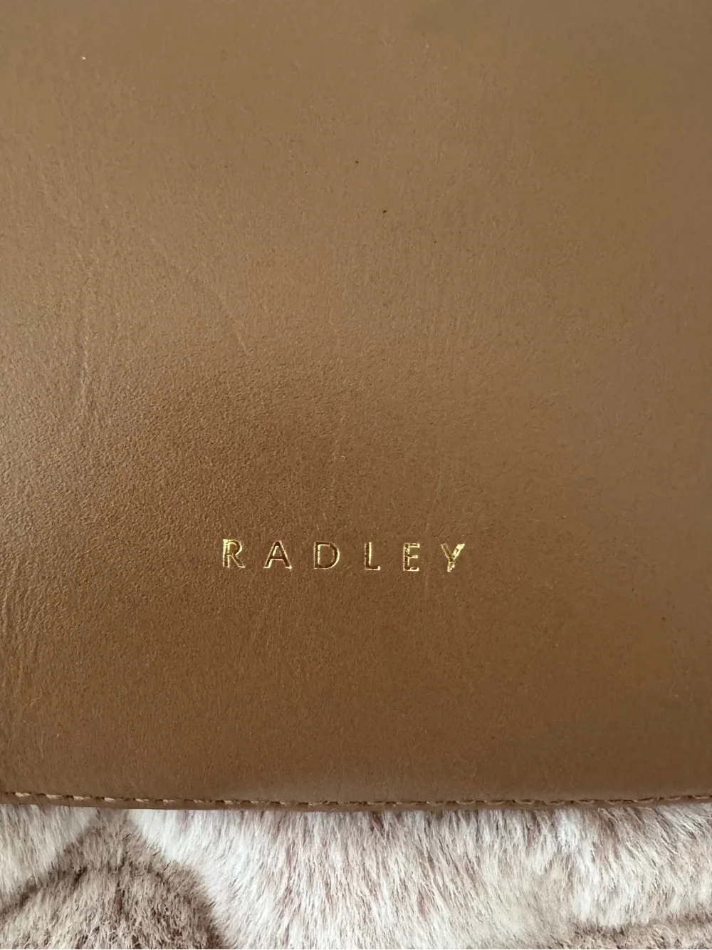 RADLEY LONDON compact leather